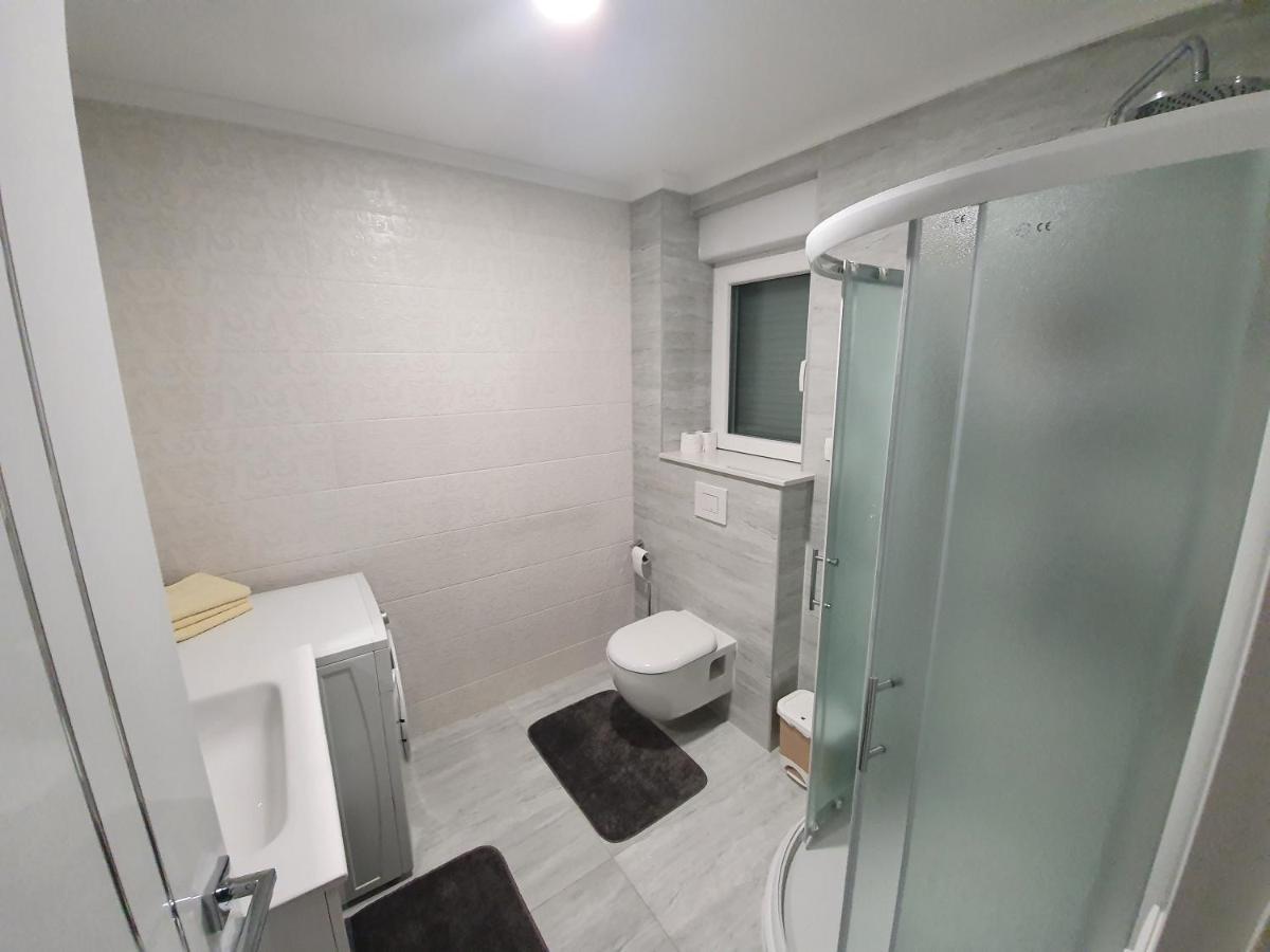 פוסושיה Apartman Libertas מראה חיצוני תמונה